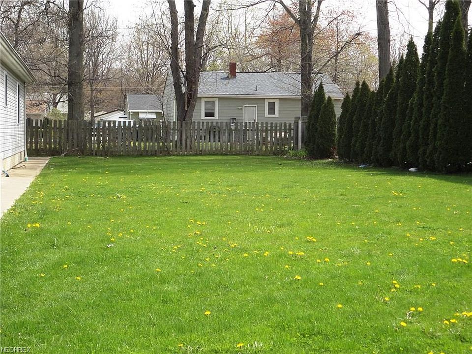 1st image of 141 Fay Ave