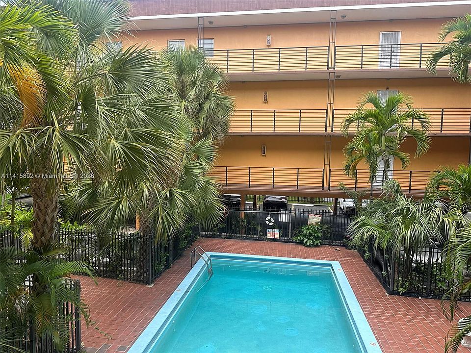 1st image of 365 NE 125th St APT 401