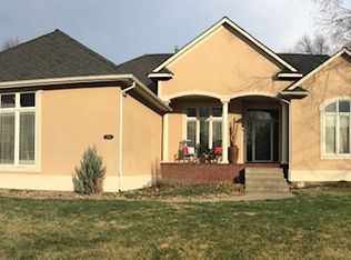 2614 N Lake Ridge St, Wichita, KS 67205