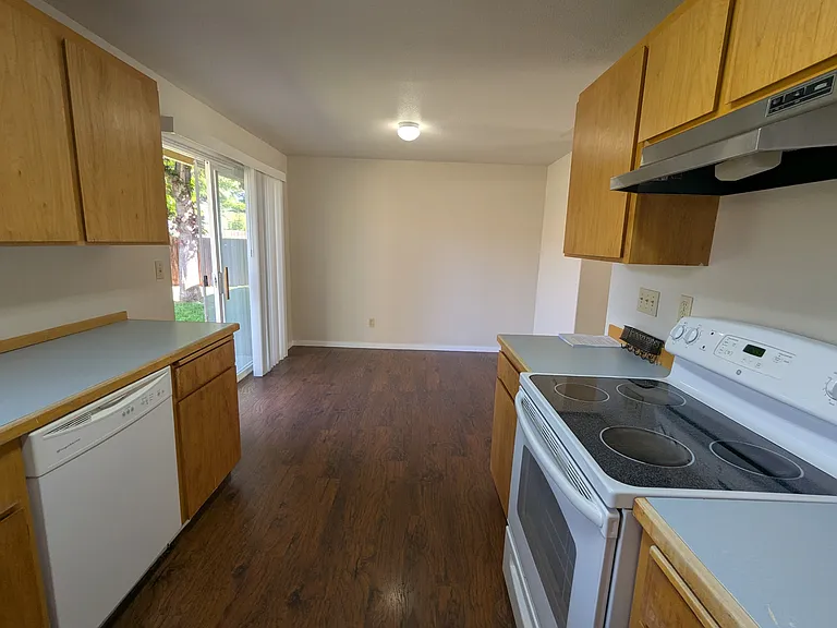 61862 Avonlea Cir #1 — Photo 12