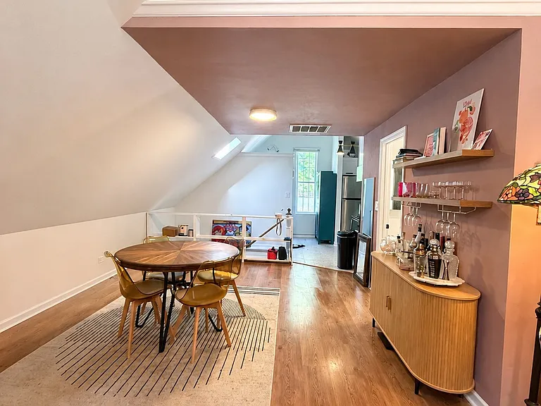 1703 N Washtenaw Ave #2R — Photo 4