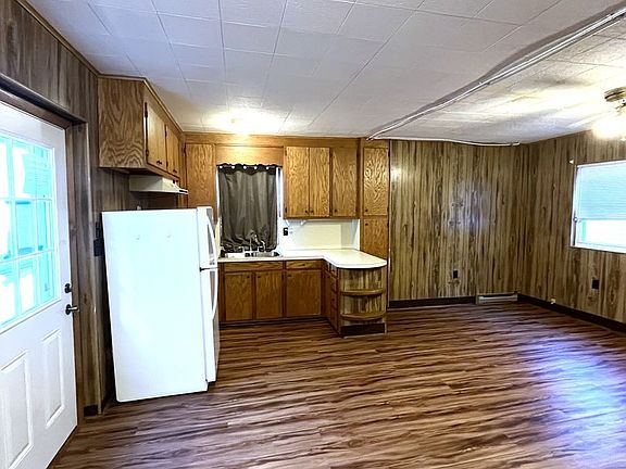 4th image of 3-29 S Carlisle St #3-2