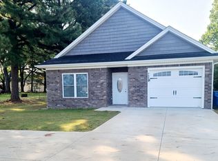 7350 Blandville Rd, Paducah, KY 42001