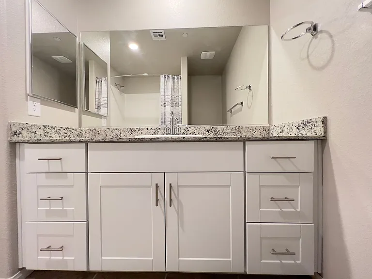 10946 Cambridge Lakes Ave — Photo 27