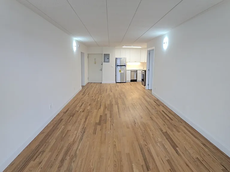143-51 Roosevelt Ave #5A — Photo 6