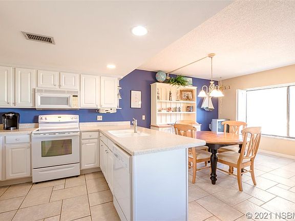 5th image of 4501 S Atlantic Ave Unit 313