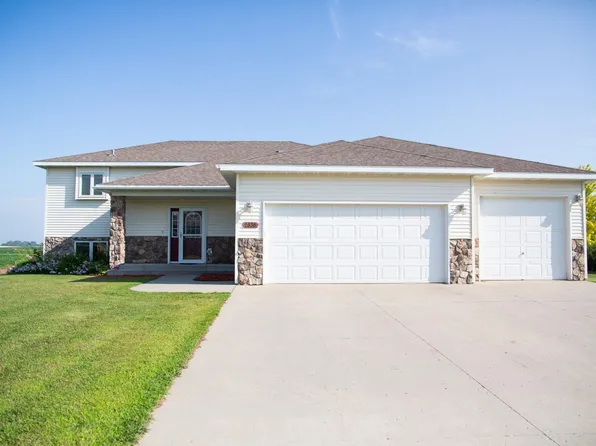 2338 Meadow Ln, Hawley, MN 56549