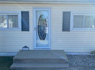 805 Abba St, Gillespie, IL 62033