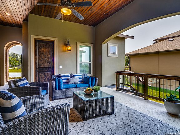 5th image of 4410 AVERY WAY