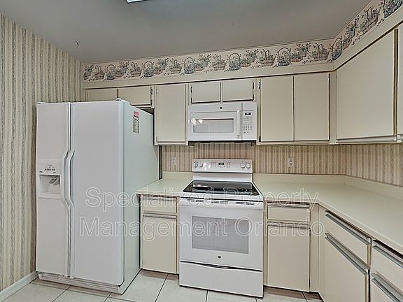 2nd image of 387 Newton Pl