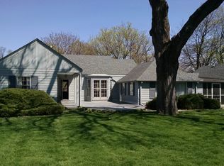 616 Center St, McHenry, IL 60050