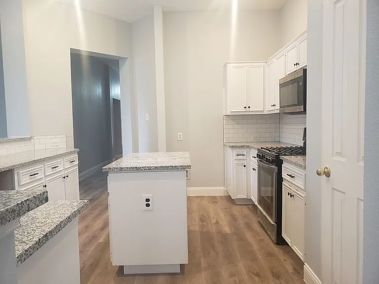 3822 Newland Dr — Photo 18