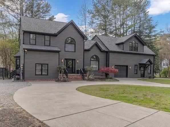 4829 Little Falls Dr, Raleigh, NC 27609