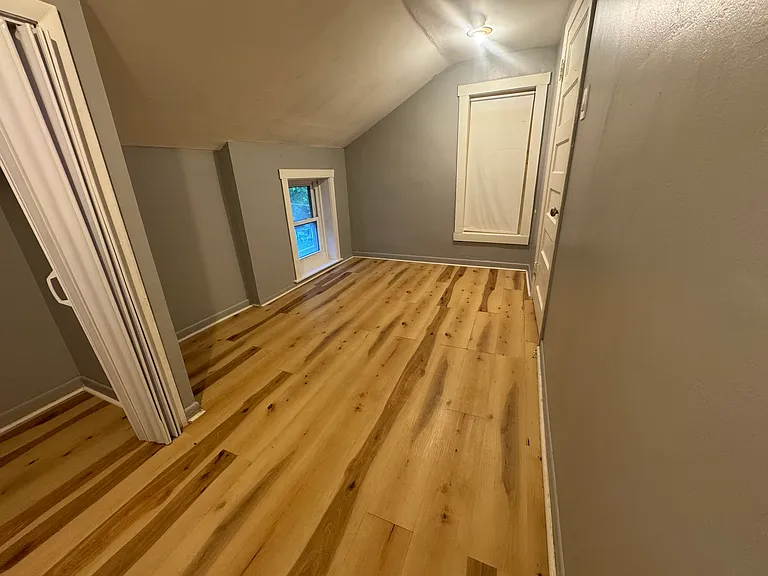 2030 Dodge Ave #2 — Photo 16
