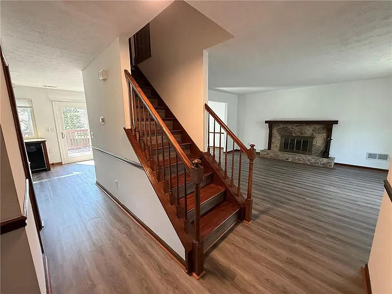 3815 Samia Ct — Photo 2