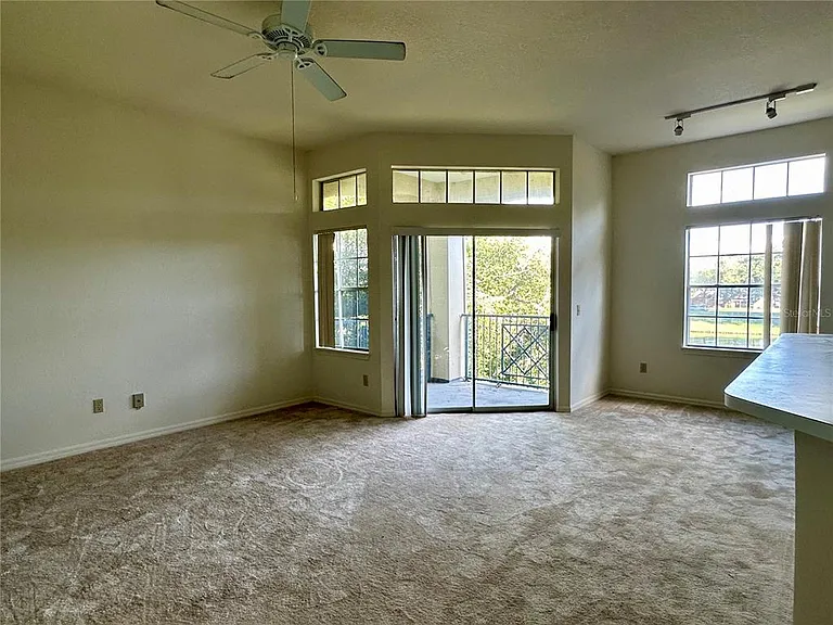 7210 Westpointe Blvd #1335 — Photo 8