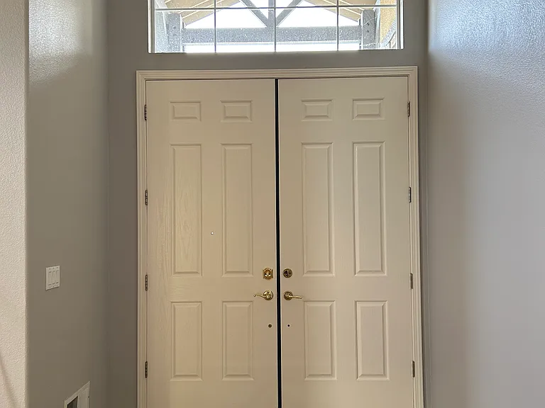 Front Door, Foyer