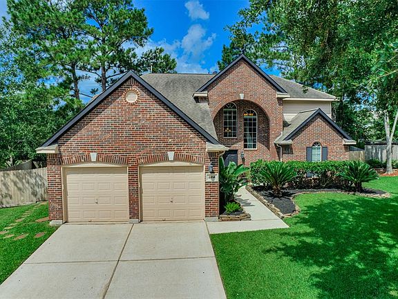 This home is positioned on a large 10k sqft lot with mature trees and a private cul-de-sac