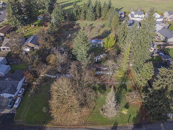 2nd image of 9504 NE 86th St