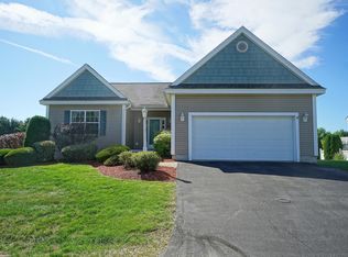 11 Misty Meadow Rd, Windham, NH 03087