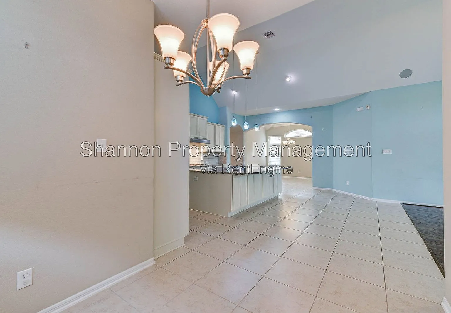 4 bed, 3.5 bath, 2546 sqft, $3,250 — Photo 3
