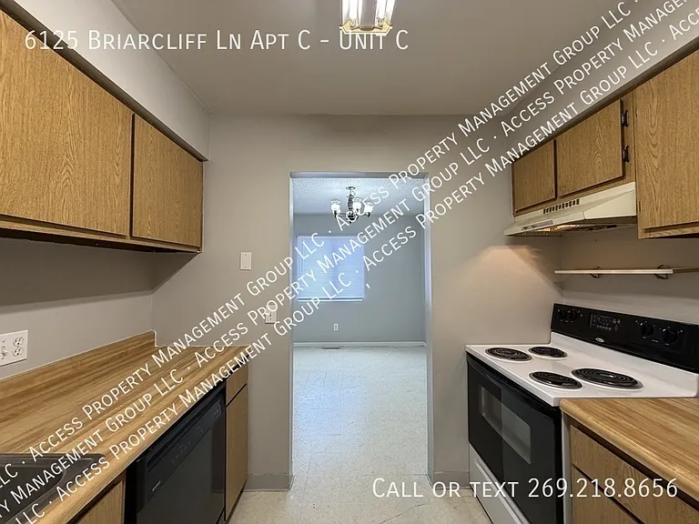 6125 Briarcliff Ln #C — Photo 4