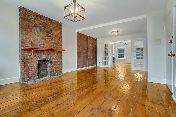 Rented by Twyford Real Estate | media 2