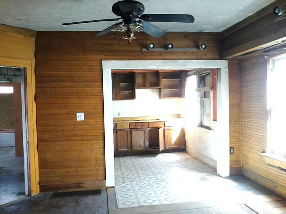 5th image of 3175 E 119th St
