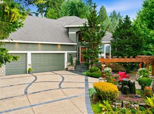 9630 SW Iowa Dr, Tualatin, OR 97062