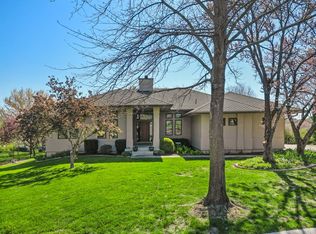 15732 Howe St, Overland Park, KS 66224