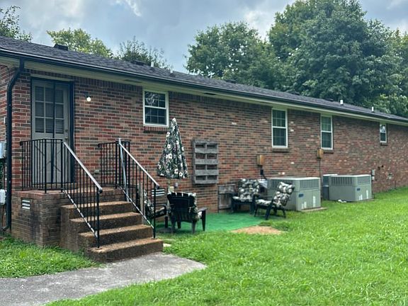 2nd image of 1276-1278 Woodvale Dr #2B-1BA-825SQFT