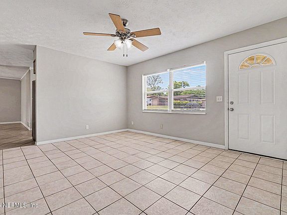 4th image of 413 SCORPIO Lane