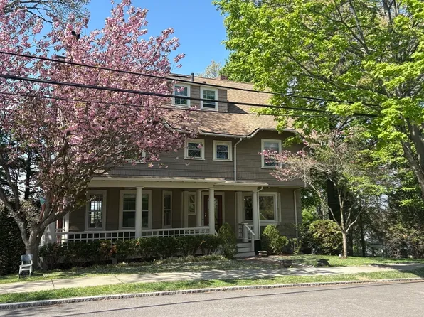 189 Mount Vernon St, Newton, MA 02465