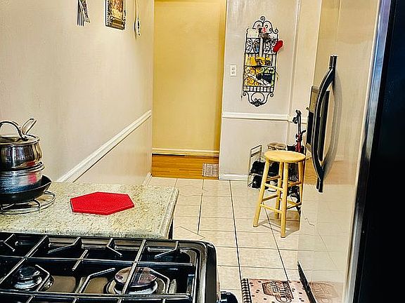5th image of 3555 Kings College Pl APT 4A