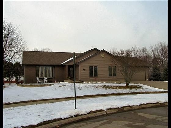 1st image of 303 Richard Ln