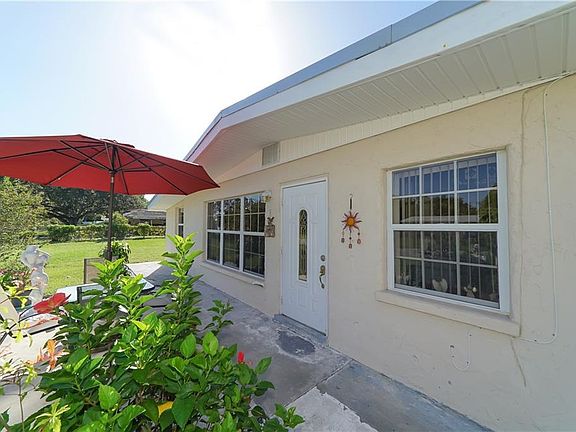 4th image of 2858 Davis Blvd