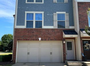 2128 Whitesmith Dr, Apex, NC 27502
