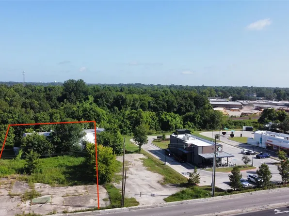 900 Highway 90, Dayton, TX 77535