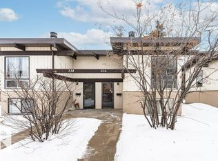 536 Lee Ridge Rd NW, Edmonton, AB T6K2K3