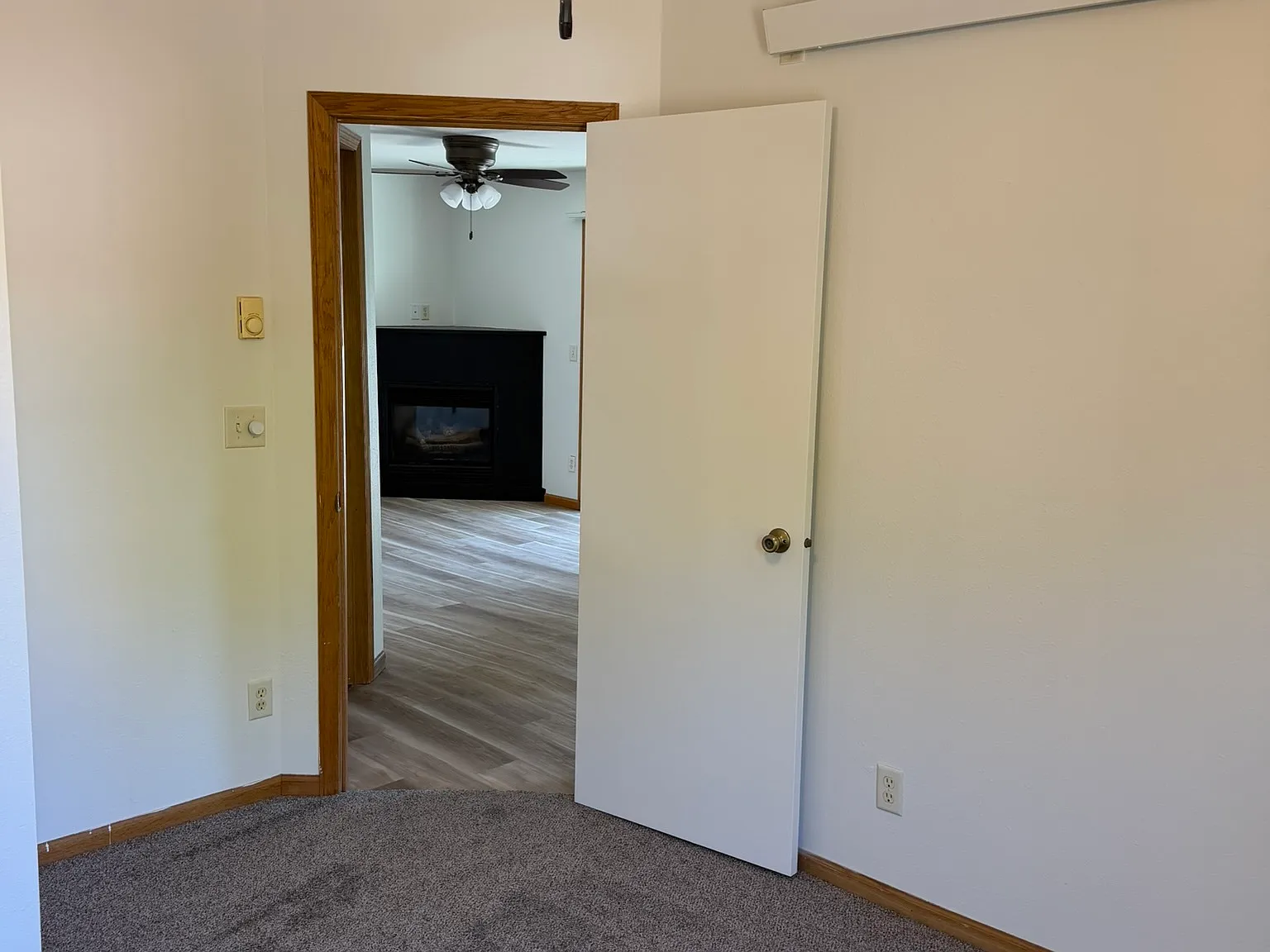 1519 Wilson Street - B — Photo 2