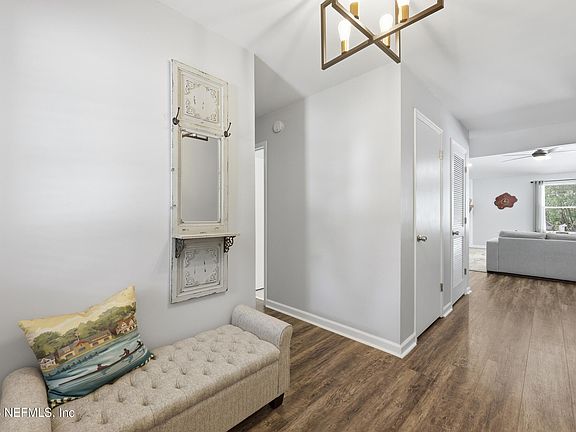 4th image of 2822 HILSDALE HARBOR Way