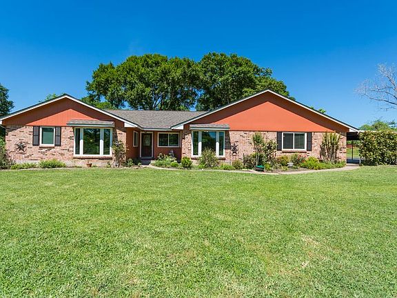 4th image of 27 Riverwood Ln