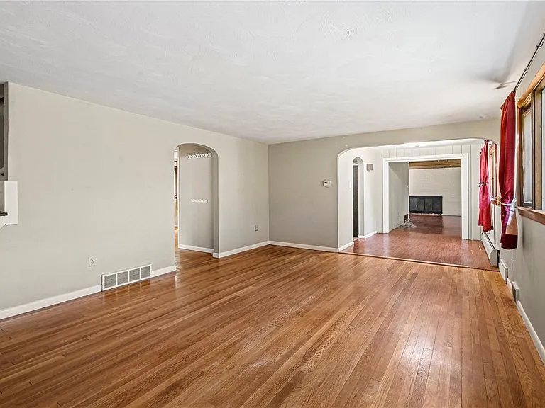 311 Redgate Rd — Photo 3