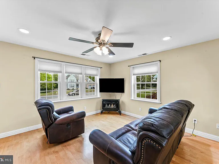 4110 Naamans Creek Rd — Photo 12
