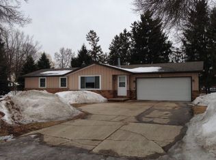 1623 Kennedy Dr, Green Bay, WI 54304