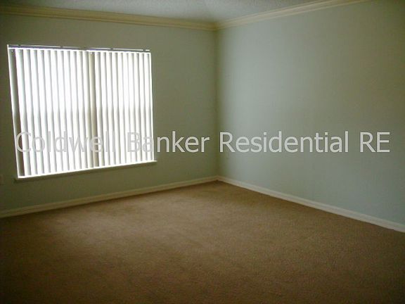 5th image of 706 Lake Doe Blvd