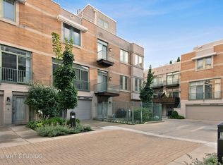1440 N Wells St APT L, Chicago, IL 60610