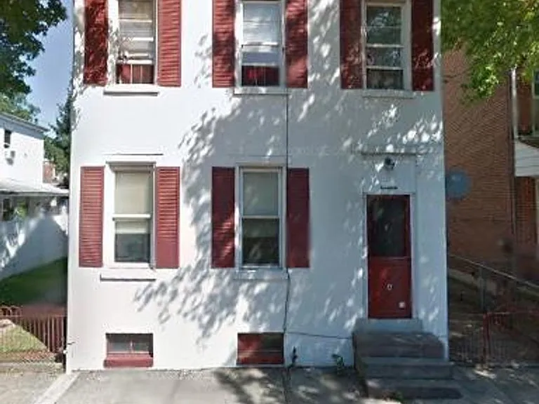 19 Walnut Street — Photo 1