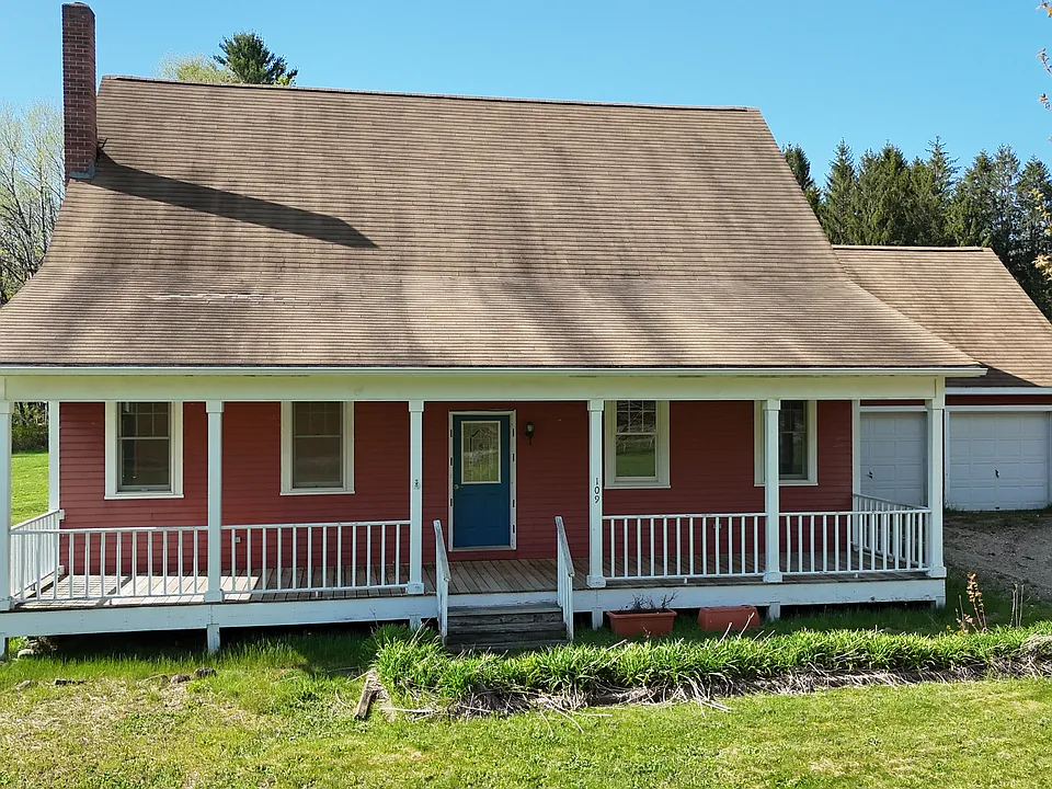 109 N Hollow Rd