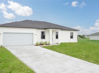 9021 Maywood Cir, Labelle, FL 33935